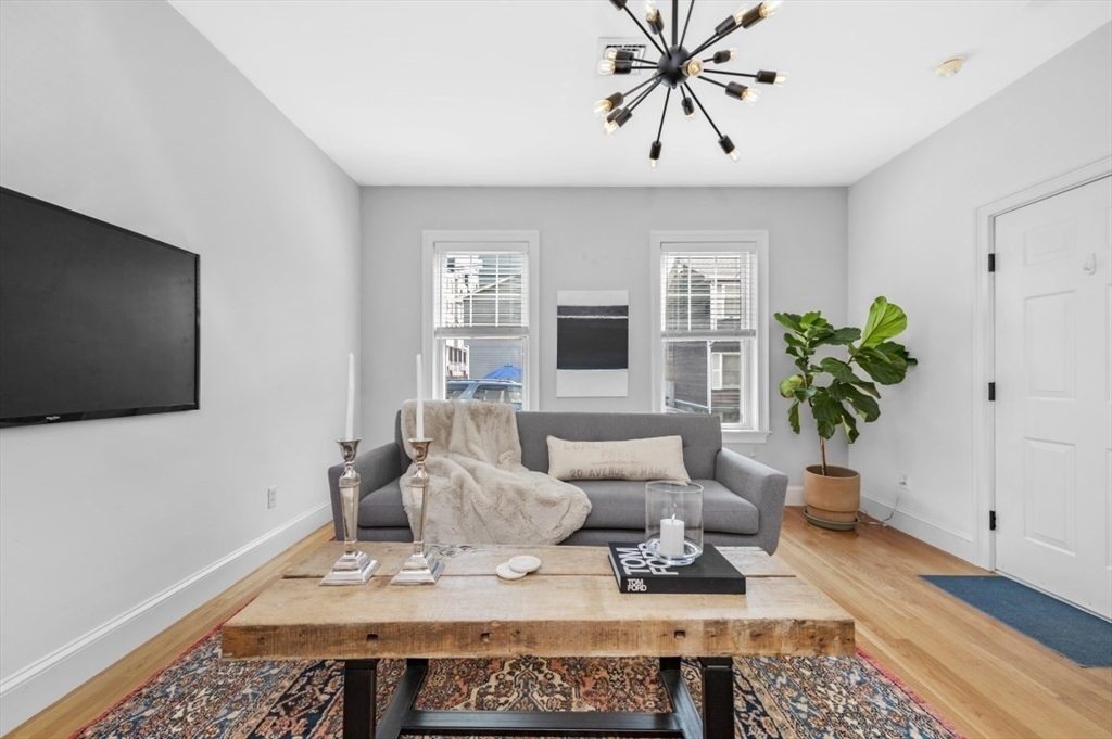 168 West 9th St # 1