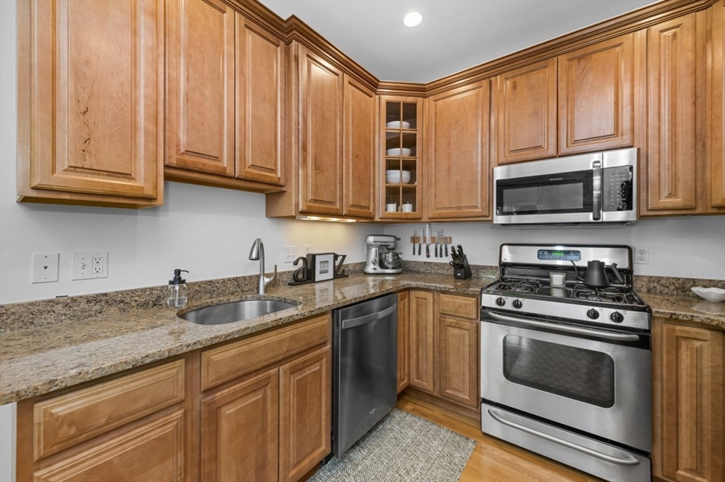 168 West 9th St # 1