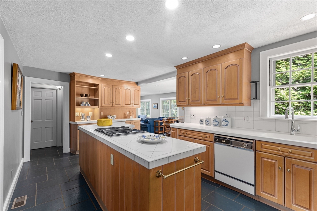 159 Bellevue St