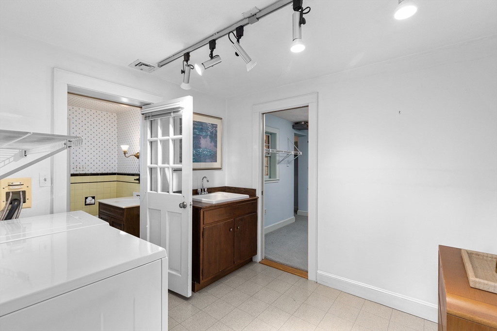 159 Bellevue St
