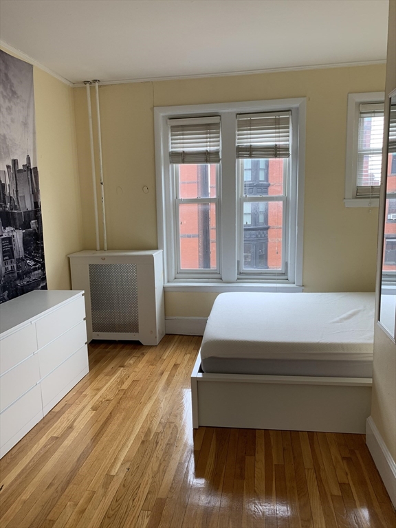 411 Marlborough St # 10
