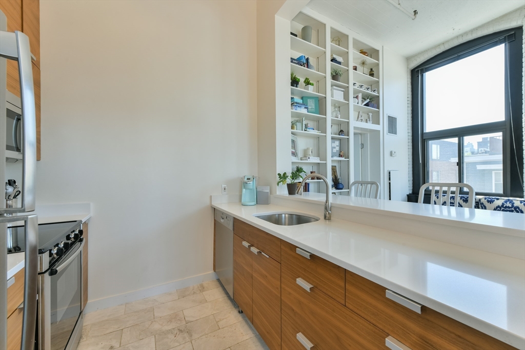 320 W. 2nd Street # 305