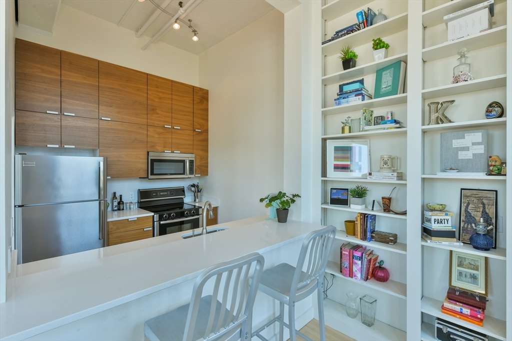 320 W. 2nd Street # 305