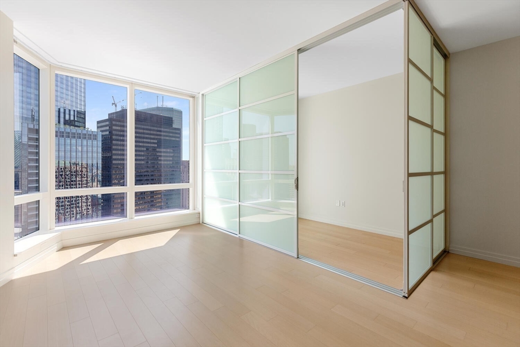 1 Franklin St # 2809