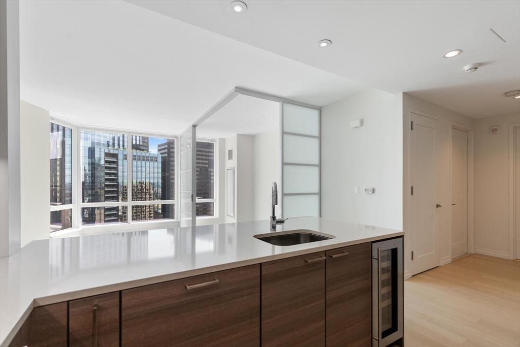 1 Franklin St # 2809
