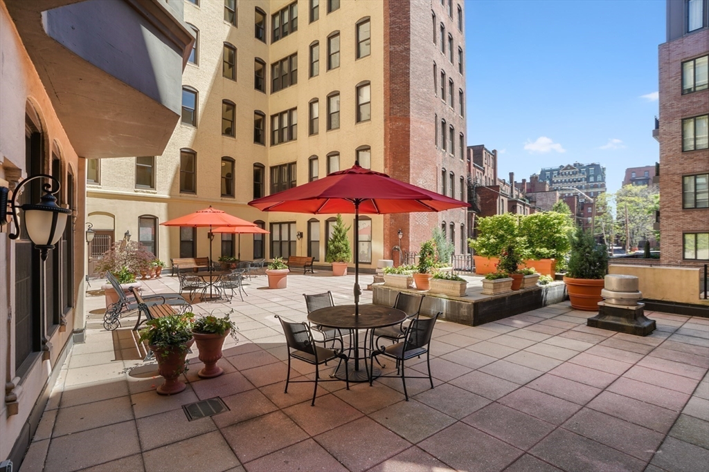 10 Charlesgate E # 1
