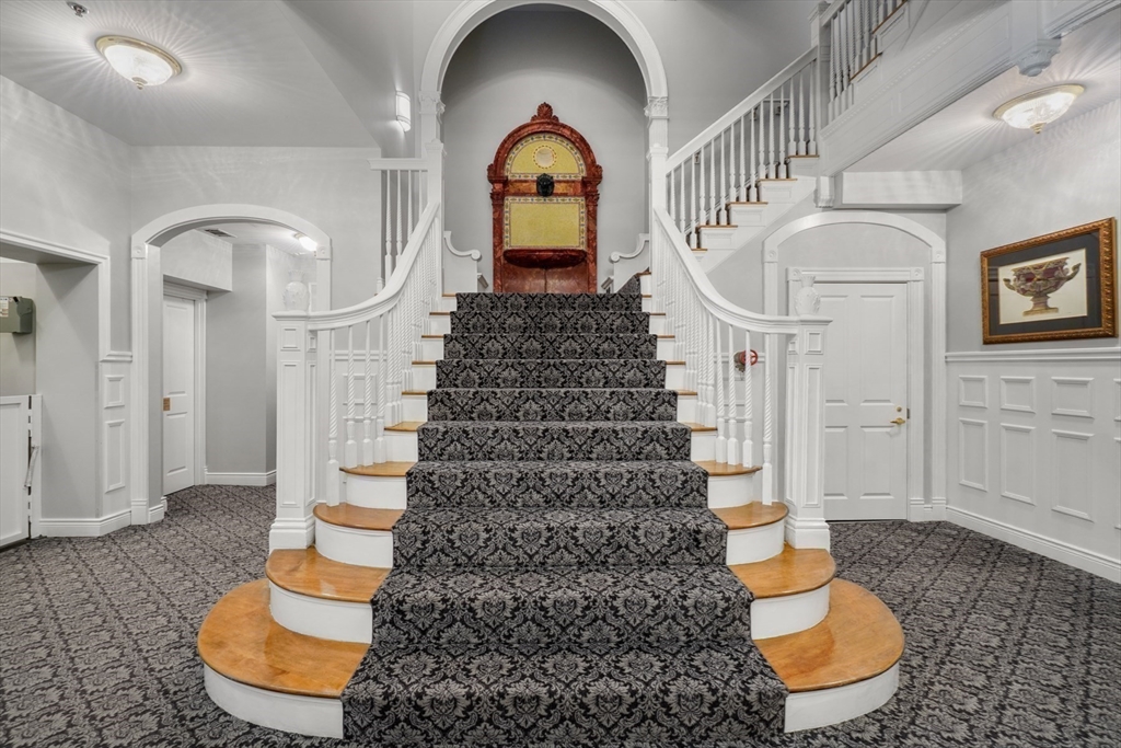 10 Charlesgate E # 1