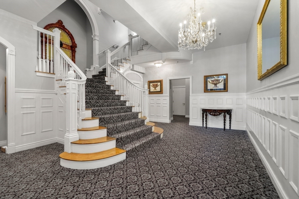 10 Charlesgate E # 1