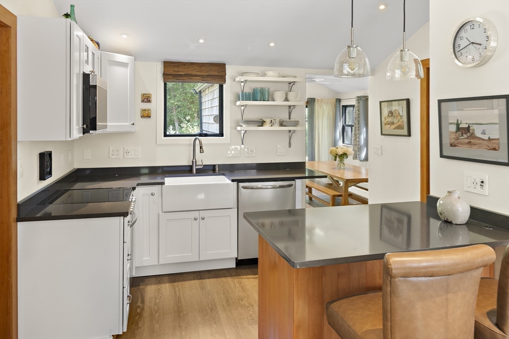 11 Quail Hill Rd