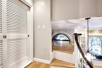124 Beacon # 1F