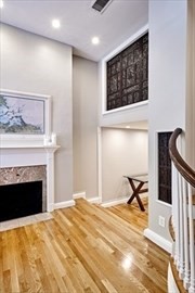 124 Beacon # 1F