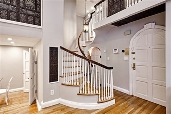 124 Beacon # 1F