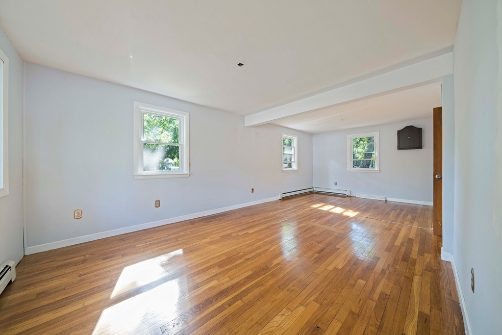 452 Forest St