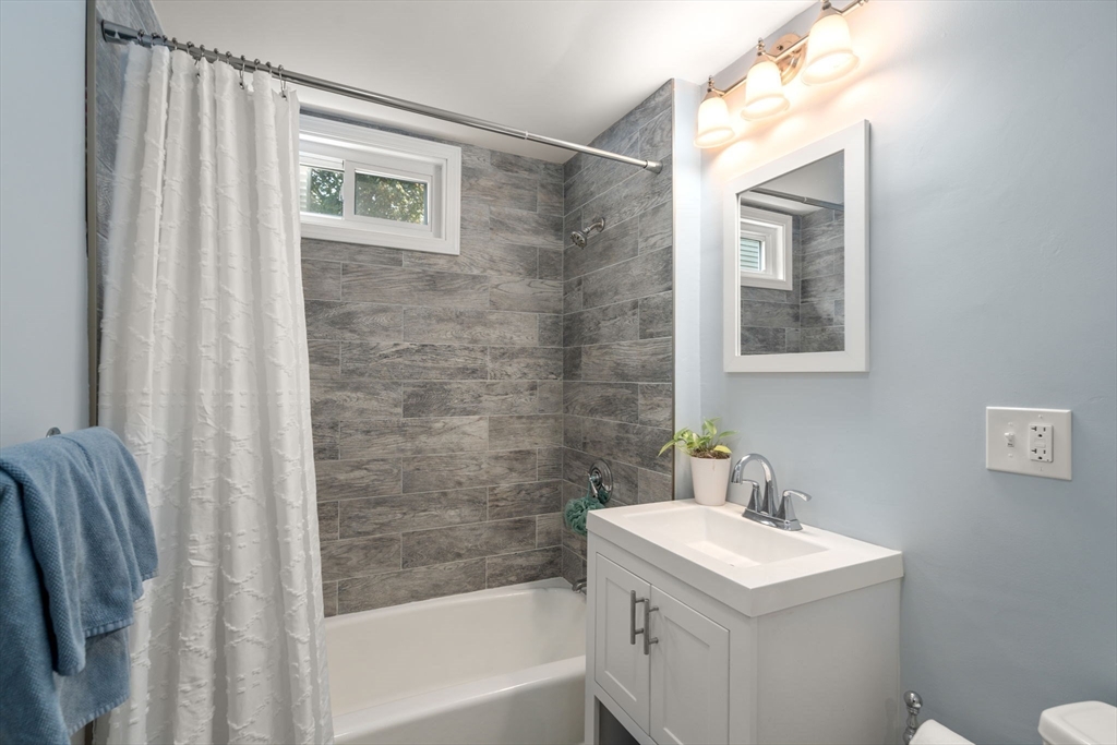 103 Dix St # 2