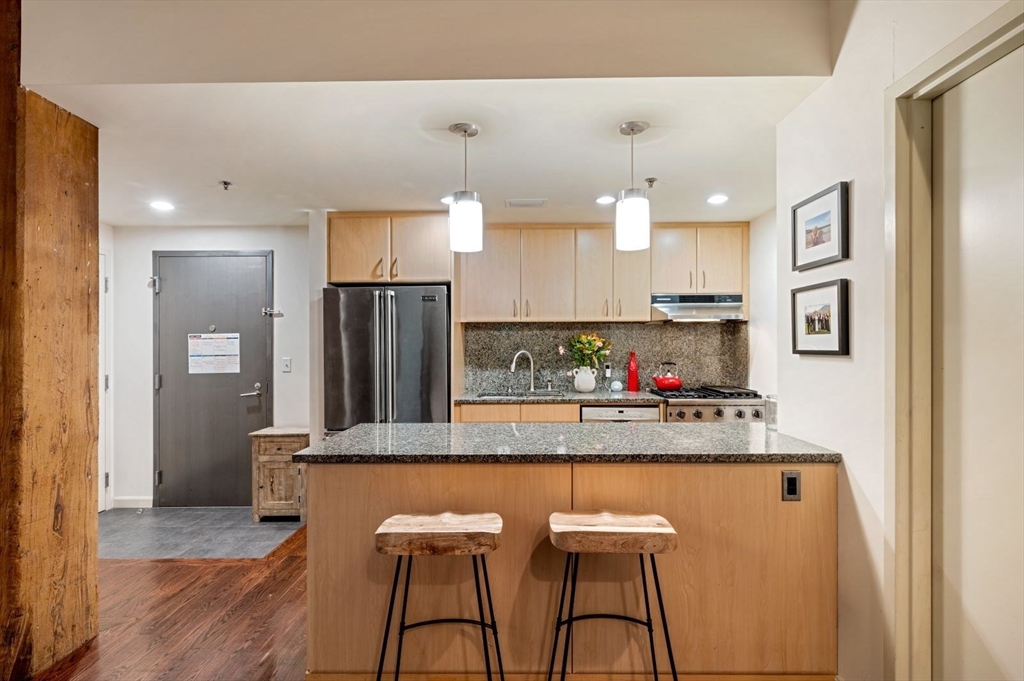 9 W Broadway # 104