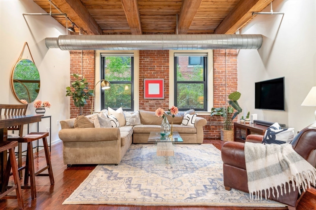 9 W Broadway # 104