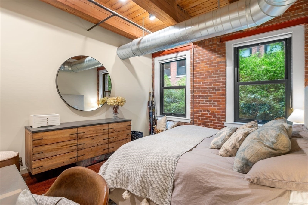 9 W Broadway # 104