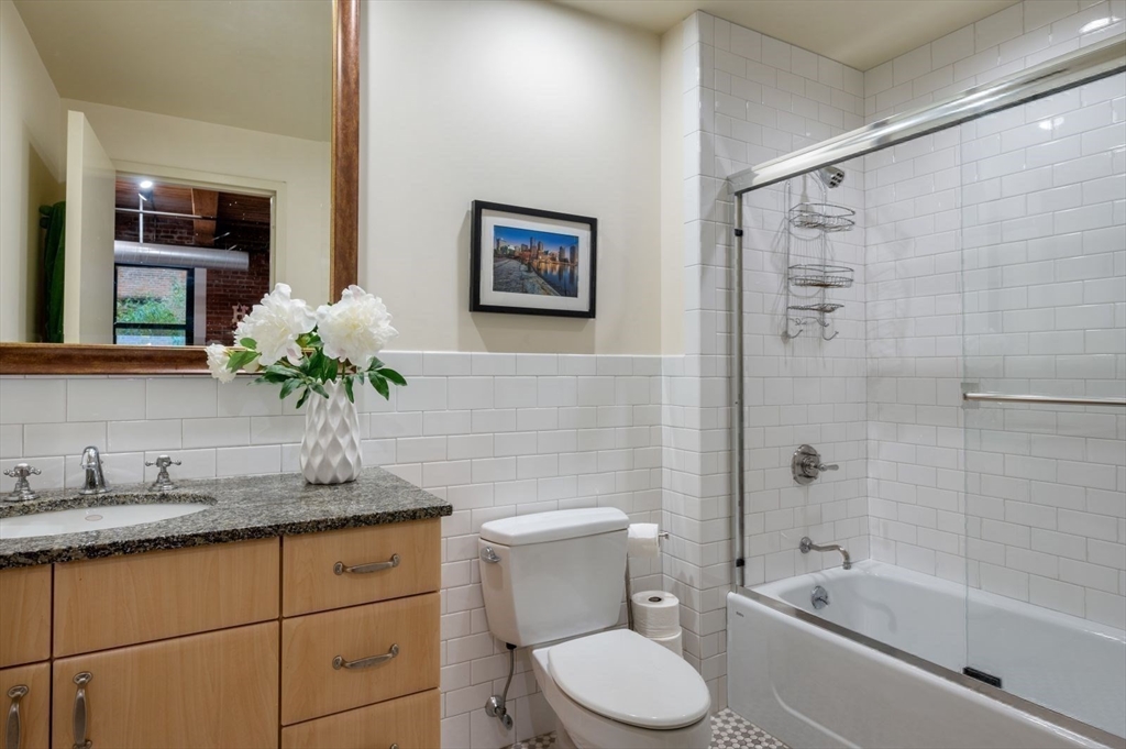 9 W Broadway # 104