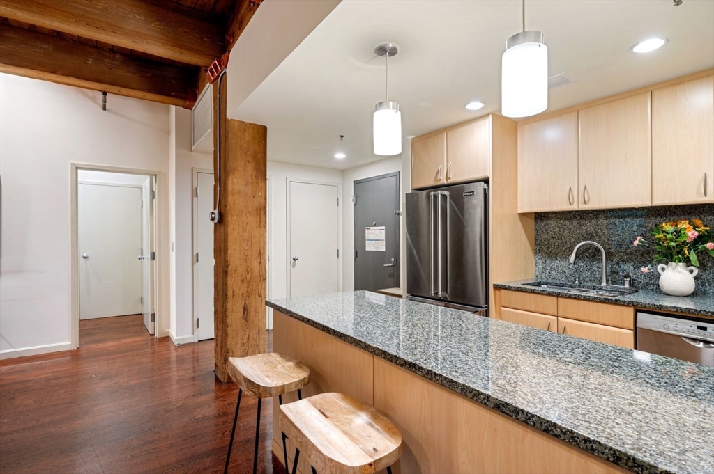 9 W Broadway # 104