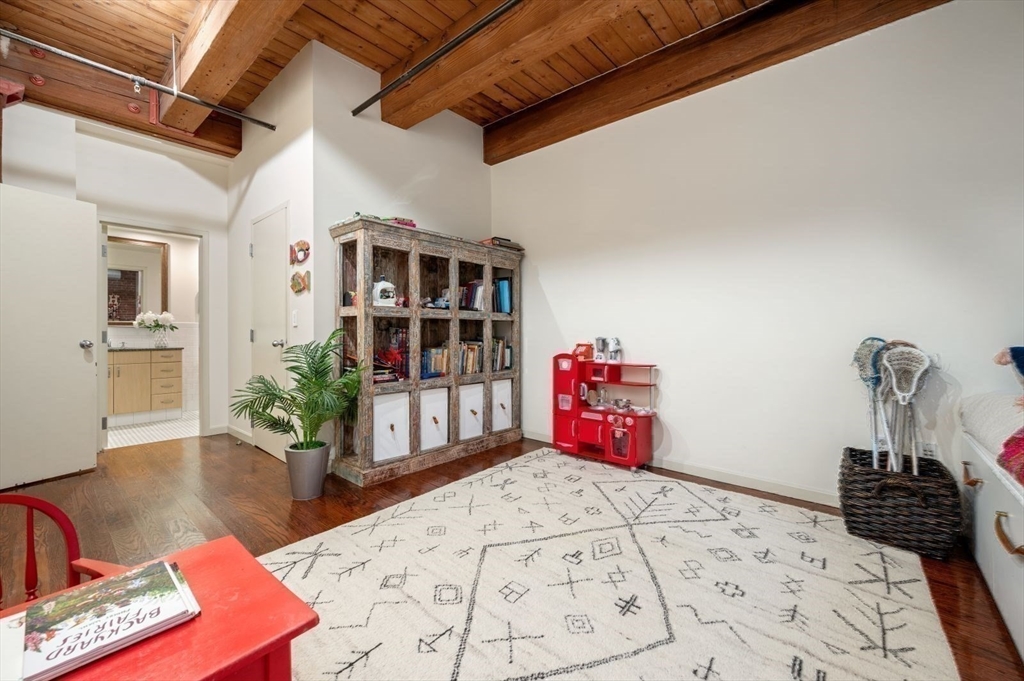 9 W Broadway # 104