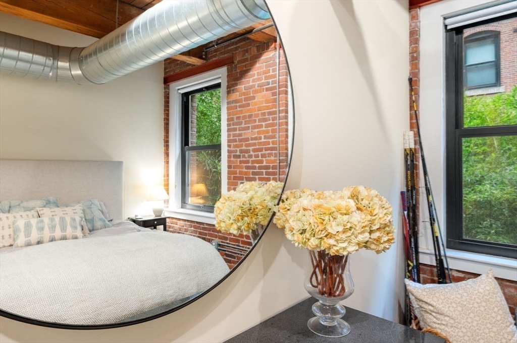 9 W Broadway # 104