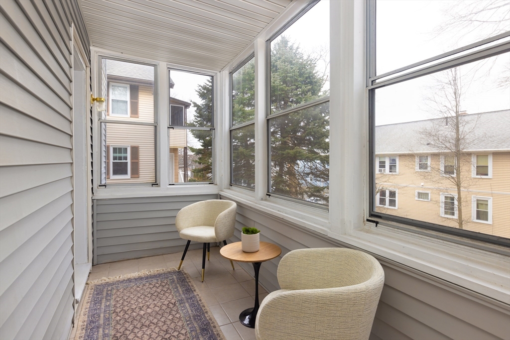 18 Pine St # 18