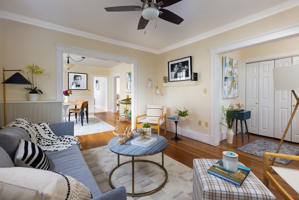 18 Pine St # 18
