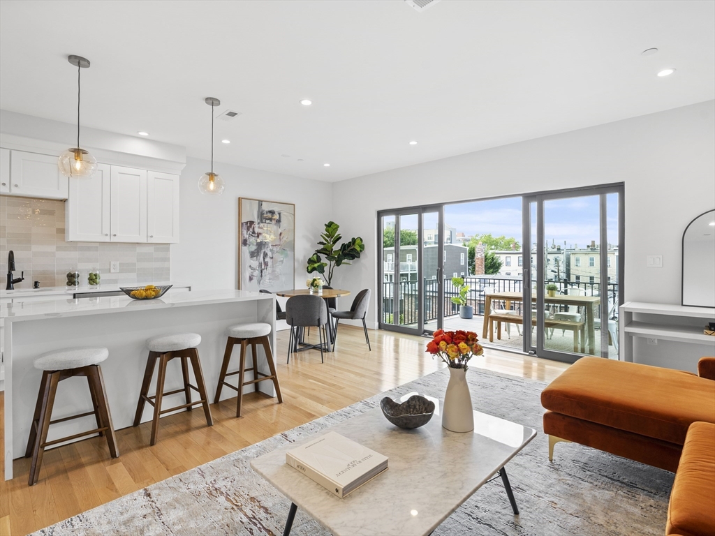 324 Sumner St # 3