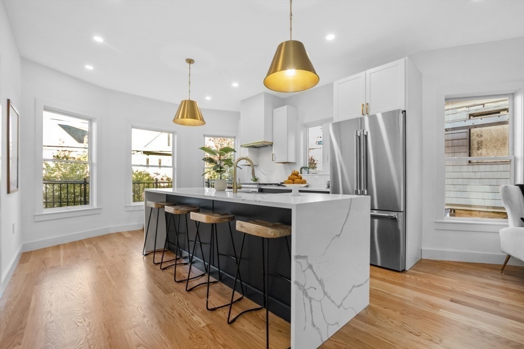 18 Windsor Rd # 2