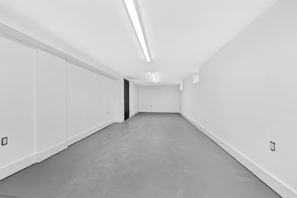 18 Windsor Rd # 2