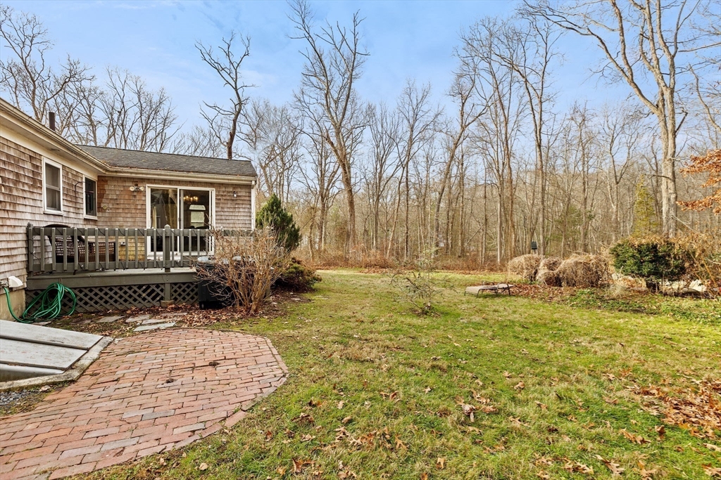 22 Eisenhower Ln