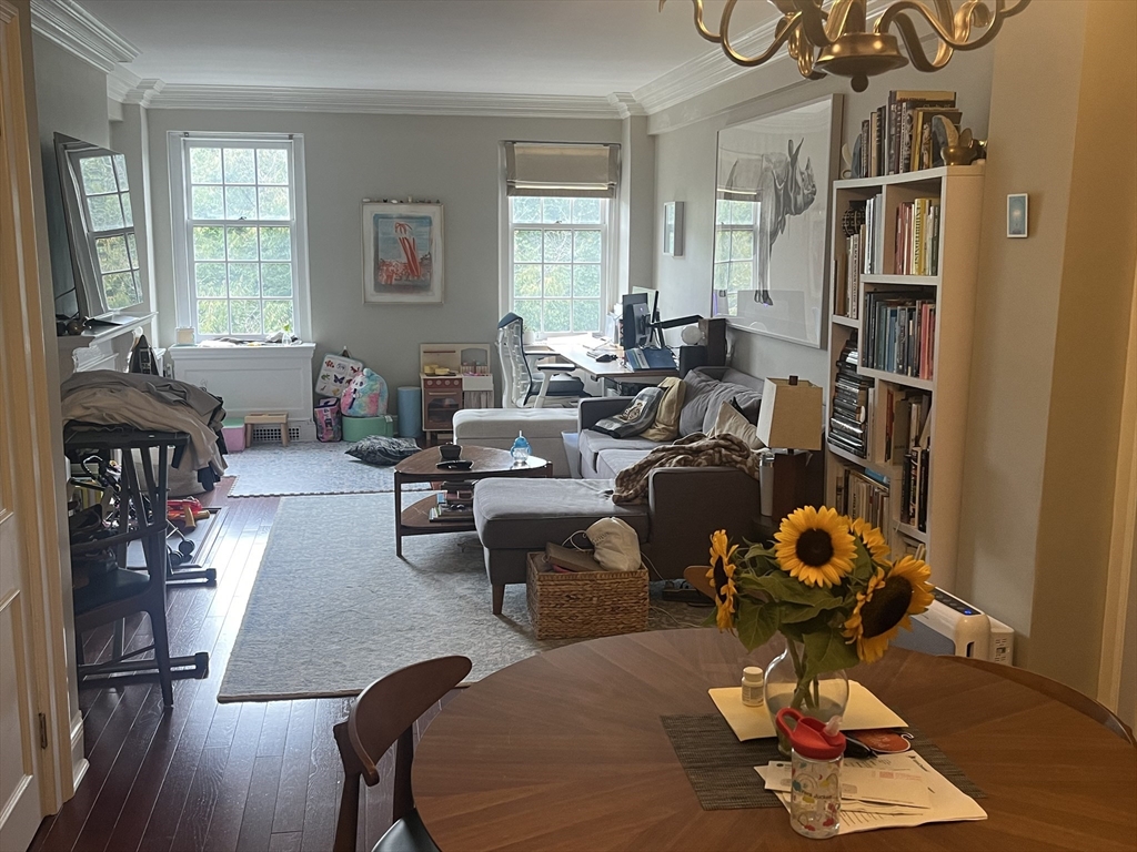 180 Commonwealth Ave # 12A