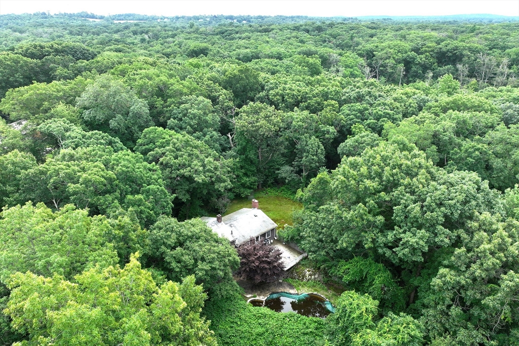 20 Old Colony Rd