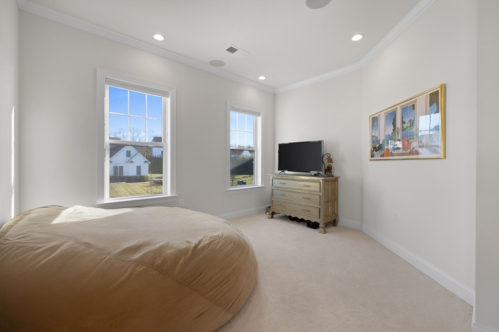 65 Stillwater Rd