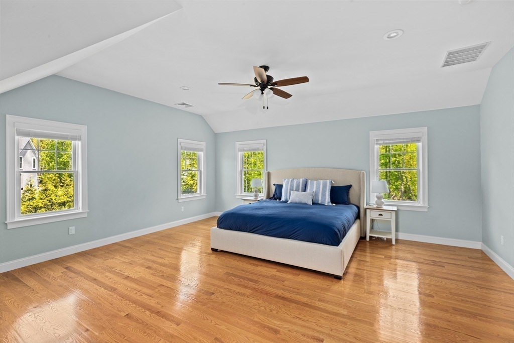 4 Studley Farm Rd