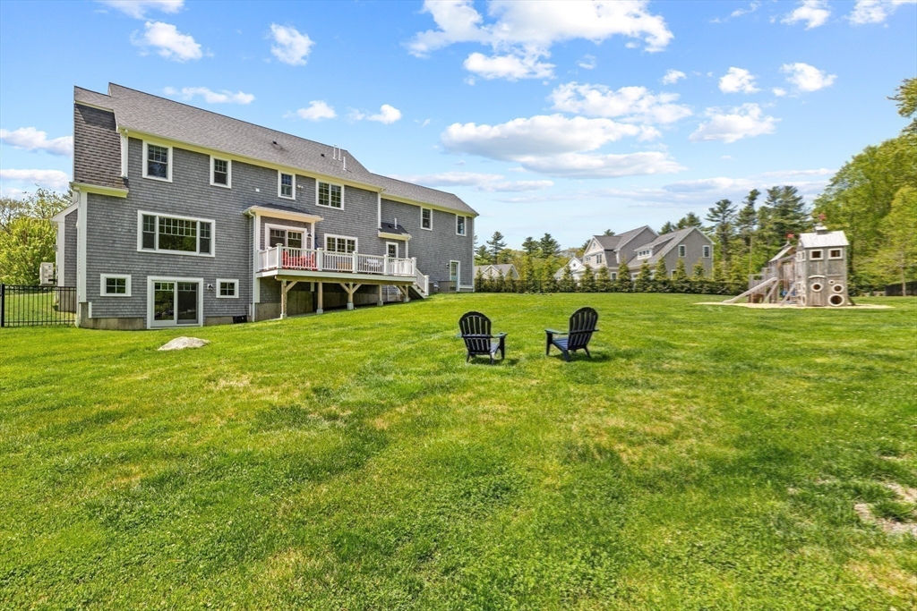 4 Studley Farm Rd