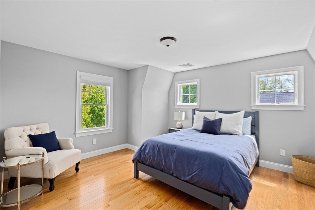 4 Studley Farm Rd