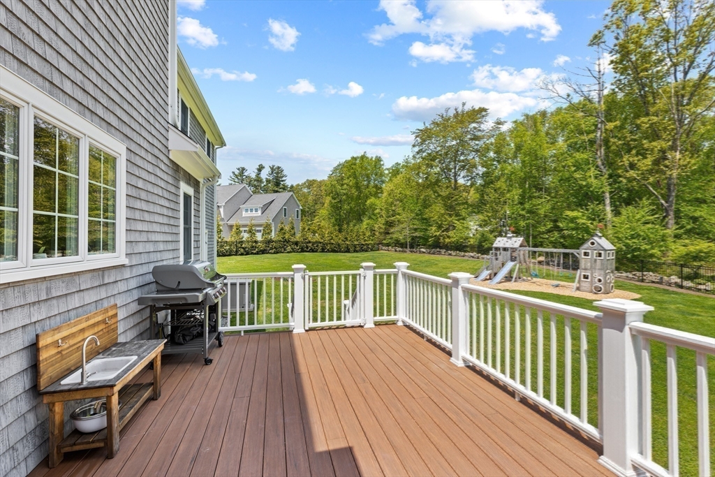4 Studley Farm Rd
