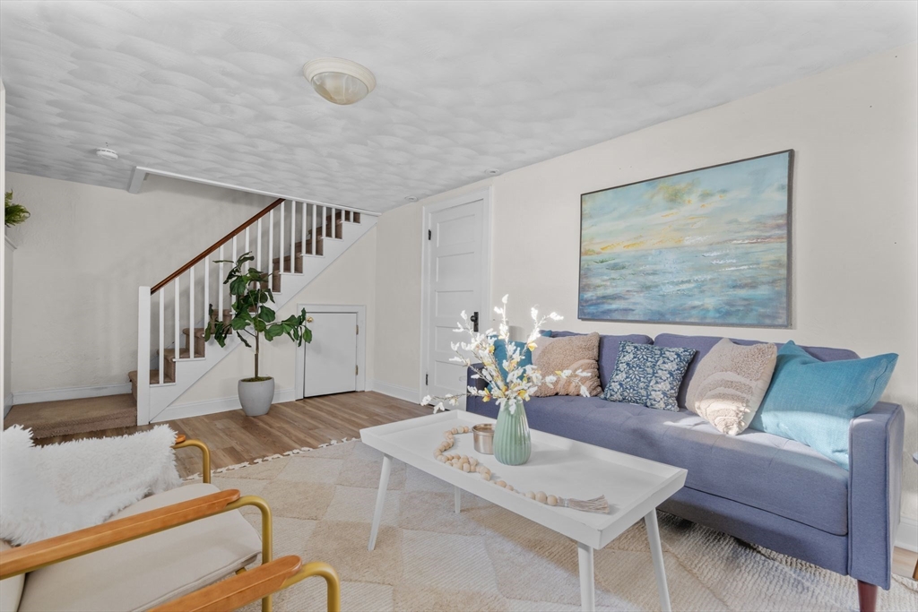 73 Grandview Rd.