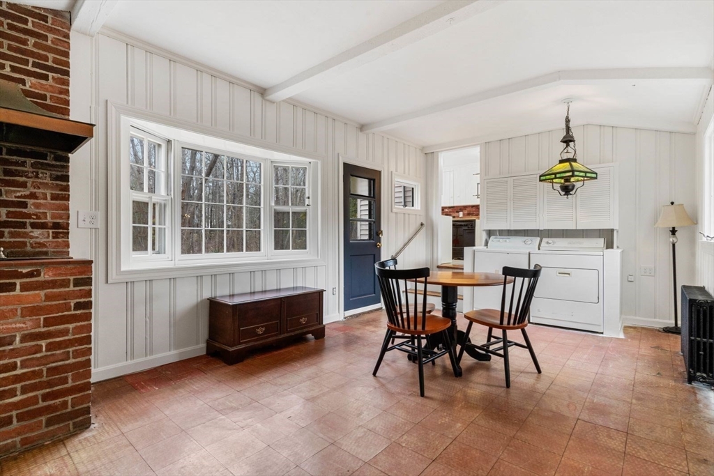 97 Booth Hill Rd
