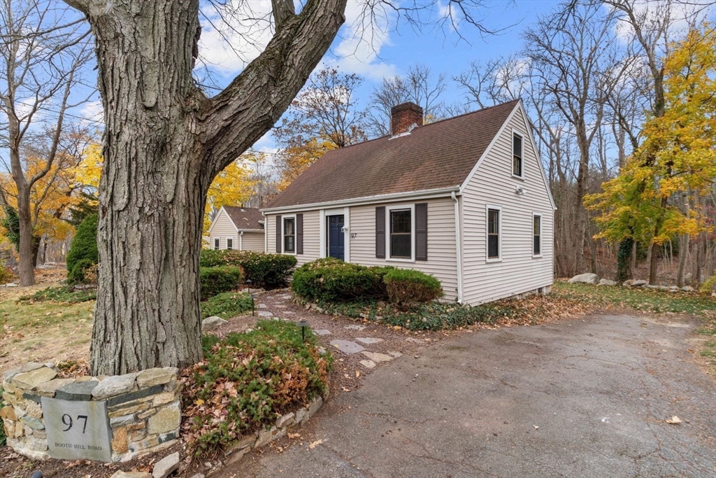 97 Booth Hill Rd