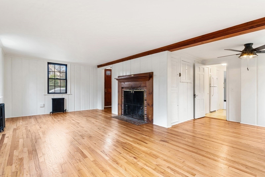 97 Booth Hill Rd