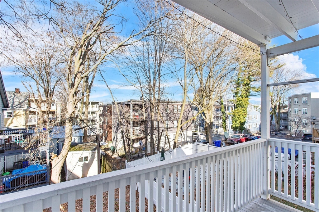 68 Whitten St # 2