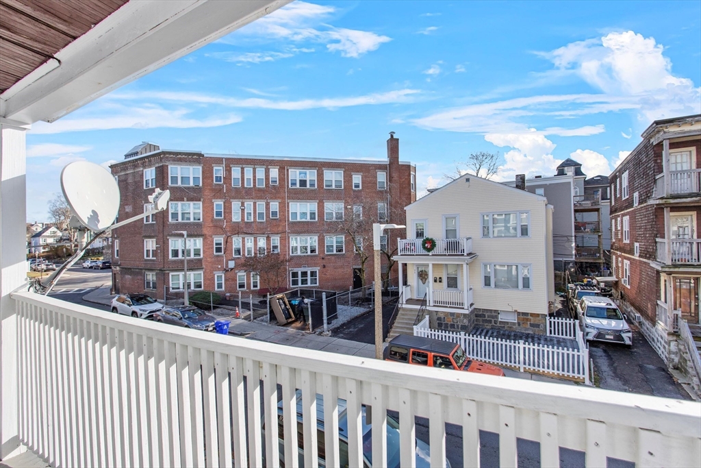 68 Whitten St # 2