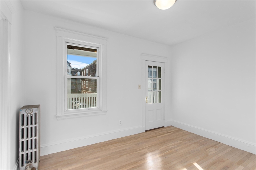 68 Whitten St # 2