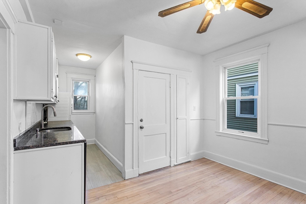 68 Whitten St # 2