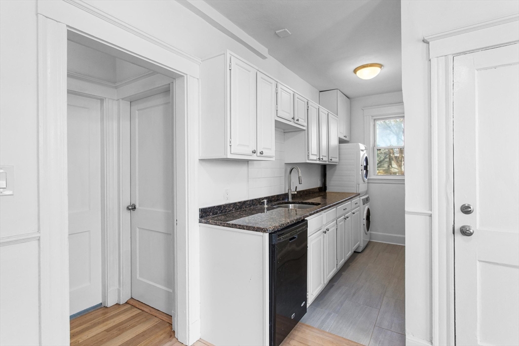 68 Whitten St # 2