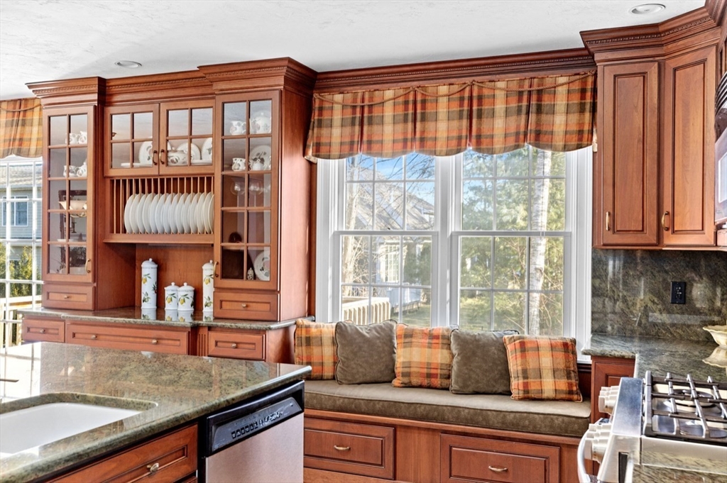 22 Doctors Hill Dr # 22