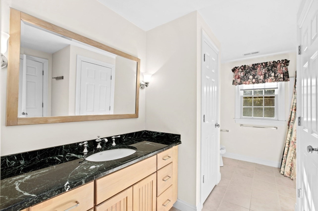 22 Doctors Hill Dr # 22