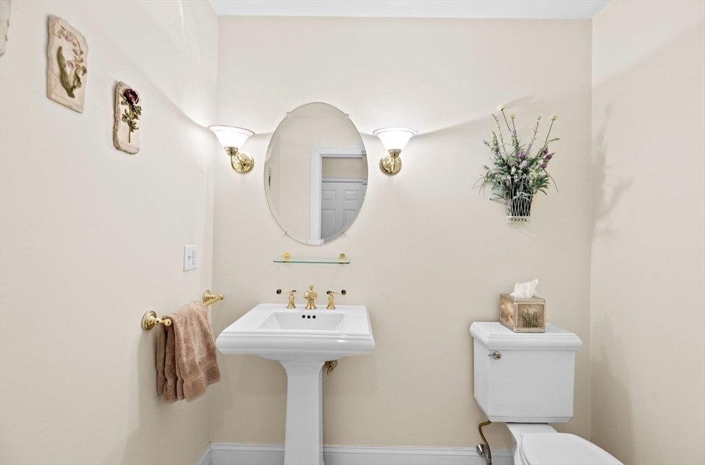 22 Doctors Hill Dr # 22